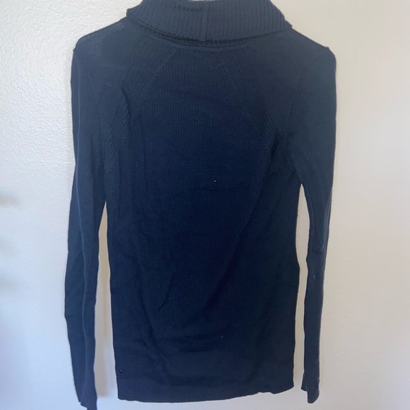 Lululemon Sweater - Picture 2 of 3
